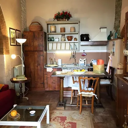 丽城公寓 * 哥尔顿