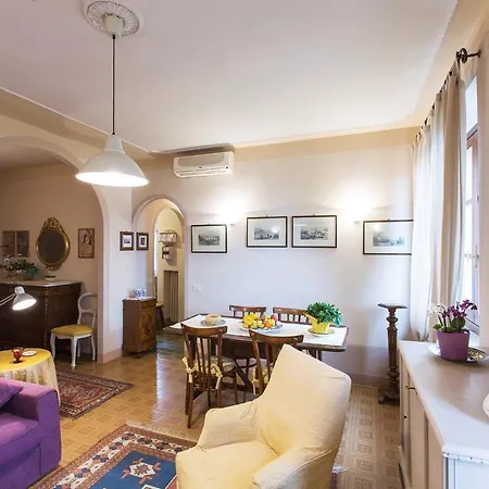 丽城公寓 哥尔顿